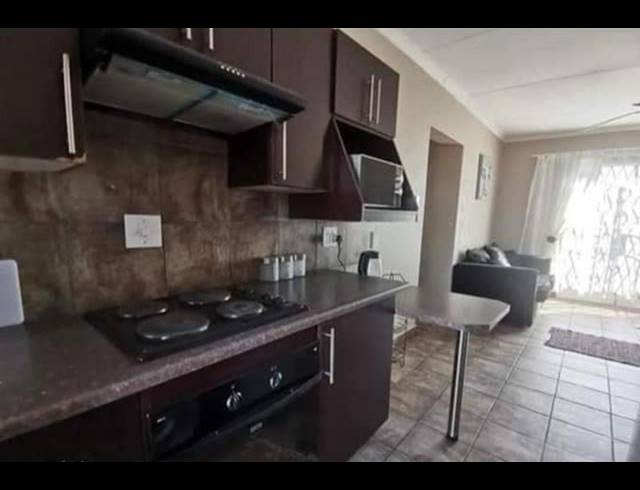 2 BEDROOM APARTMENT FOR SALE IN VAAL PARK EXT 1